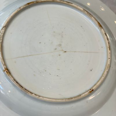 A collection of 13 Chinese famille rose 'Landscape' plates and dishes — 照片 99
