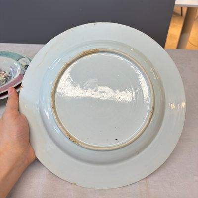 A collection of 13 Chinese famille rose 'Landscape' plates and dishes — 照片 118