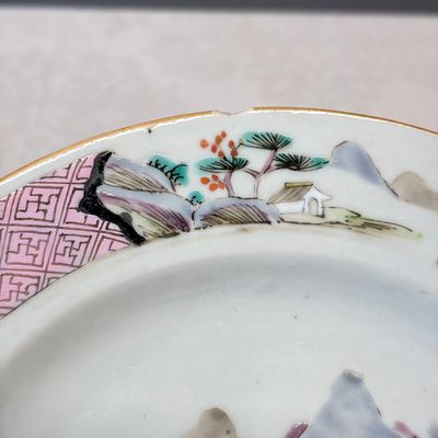 A collection of 13 Chinese famille rose 'Landscape' plates and dishes — 照片 2