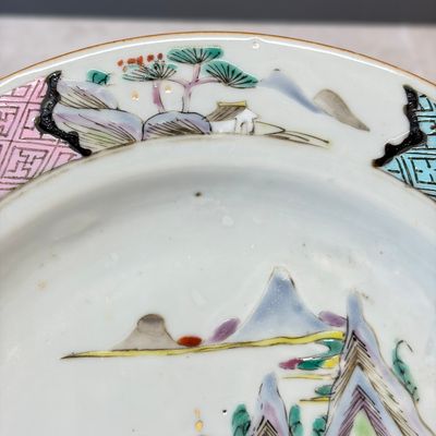 A collection of 13 Chinese famille rose 'Landscape' plates and dishes — 照片 10