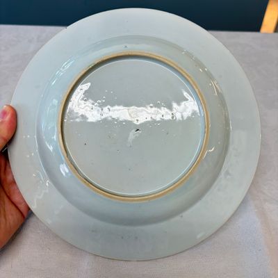 A collection of 13 Chinese famille rose 'Landscape' plates and dishes — 照片 15