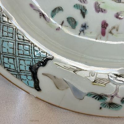 A collection of 13 Chinese famille rose 'Landscape' plates and dishes — 照片 18