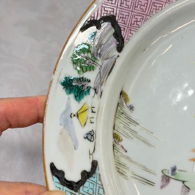 A collection of 13 Chinese famille rose 'Landscape' plates and dishes — 照片 25