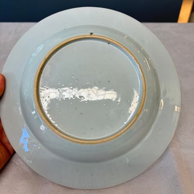 A collection of 13 Chinese famille rose 'Landscape' plates and dishes — 照片 55