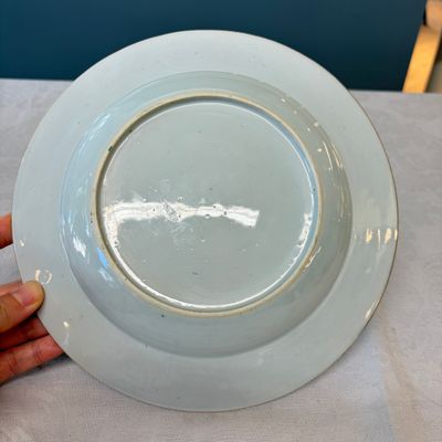 A collection of 13 Chinese famille rose 'Landscape' plates and dishes — 照片 64
