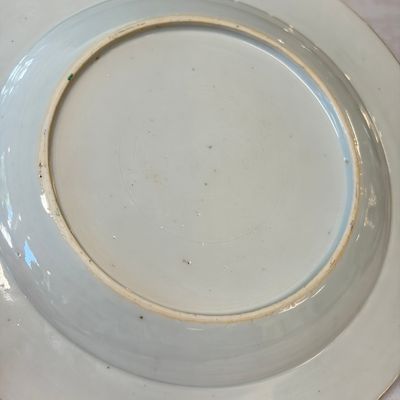 A collection of 13 Chinese famille rose 'Landscape' plates and dishes — 照片 65