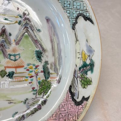 A collection of 13 Chinese famille rose 'Landscape' plates and dishes — 照片 69