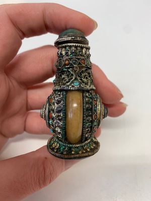 A collection of 13 Chinese snuff bottles, 19/20th C. — photo 14