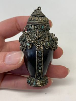 A collection of 13 Chinese snuff bottles, 19/20th C. — photo 38