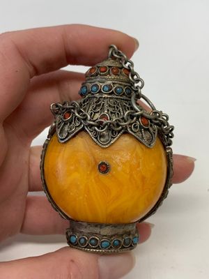 A collection of 13 Chinese snuff bottles, 19/20th C. — photo 55