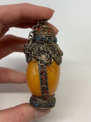 A collection of 13 Chinese snuff bottles, 19/20th C. — photo 56