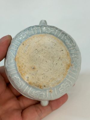 A collection of 14 Chinese ding-type and white-glazed wares, Song/Ming — photo 12