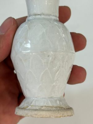 A collection of 14 Chinese ding-type and white-glazed wares, Song/Ming — photo 15