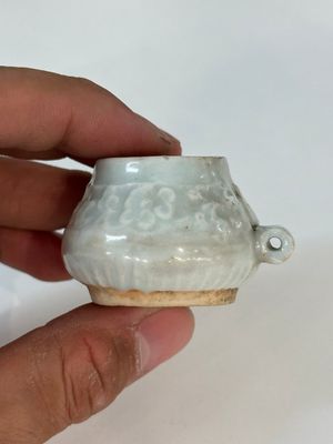 A collection of 14 Chinese ding-type and white-glazed wares, Song/Ming — photo 20