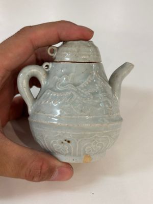 A collection of 14 Chinese ding-type and white-glazed wares, Song/Ming — photo 3