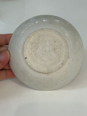 A collection of 14 Chinese ding-type and white-glazed wares, Song/Ming — photo 45