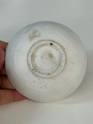 A collection of 14 Chinese ding-type and white-glazed wares, Song/Ming — photo 54
