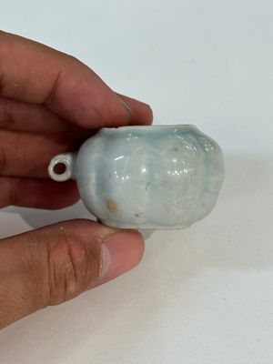 A collection of 14 Chinese ding-type and white-glazed wares, Song/Ming — photo 58