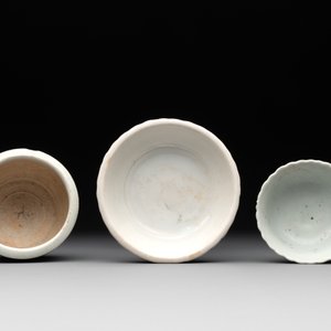 A collection of 14 Chinese ding-type and white-glazed wares, Song/Ming — photo 16