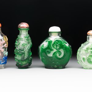 A collection of 14 Peking glass snuff bottles, 19/20th C. — photo 2