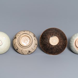 A collection of 15 Chinese celadon- and cream-glazed wares, Song and later — 照片 13