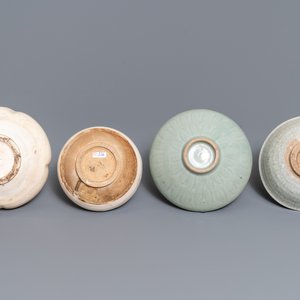 A collection of 15 Chinese celadon- and cream-glazed wares, Song and later — 照片 17