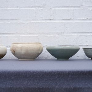 A collection of 15 Chinese celadon- and cream-glazed wares, Song and later — 照片 18