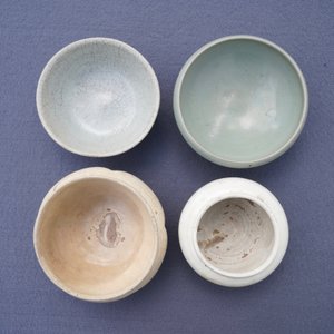 A collection of 15 Chinese celadon- and cream-glazed wares, Song and later — 照片 22