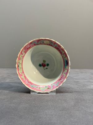 A collection of 16 Chinese famille rose wares for the Straits or Peranakan market, 19th C. — photo 11