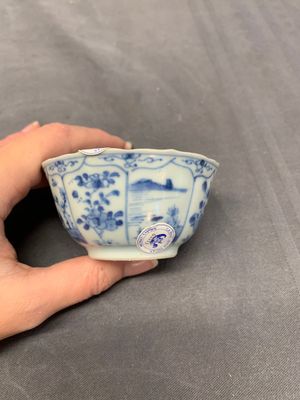 A collection of 17 Chinese blue and white wares, Kangxi/Qianlong — photo 10