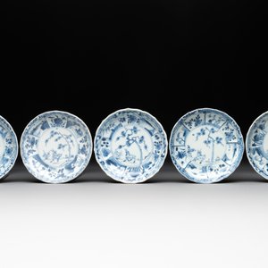 A collection of 17 Chinese blue and white wares, Kangxi/Qianlong — photo 12