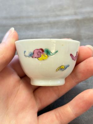 A collection of 17 Chinese blue, white and famille rose wares, Kangxi/Qianlong — 照片 39