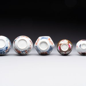 A collection of 17 Chinese blue, white and famille rose wares, Kangxi/Qianlong — 照片 11