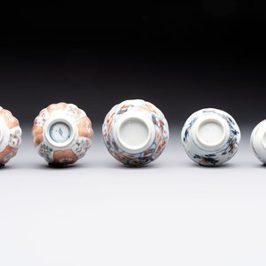 A collection of 17 Chinese blue, white and famille rose wares, Kangxi/Qianlong — 照片 17