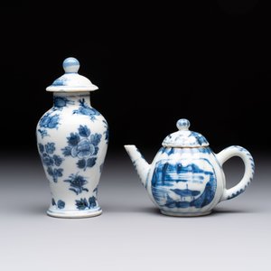 A collection of 17 Chinese blue, white and famille rose wares, Kangxi/Qianlong — 照片 18
