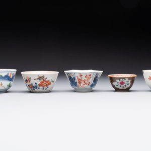 A collection of 17 Chinese blue, white and famille rose wares, Kangxi/Qianlong — 照片 6
