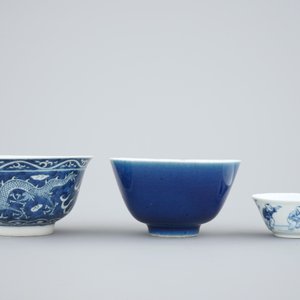 A collection of 18th C. Chinese blue and white bowls, mostly Kangxi, ca. 1700 — photo 6