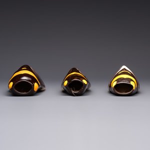 A collection of 19 French ‘Cicada’ wall pocket vases, 20th C. — photo 24