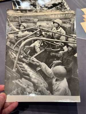 A collection of 19 photographs from the Vietnam War, taken by various press photographers, 3rd quarter 20th C. — foto 18