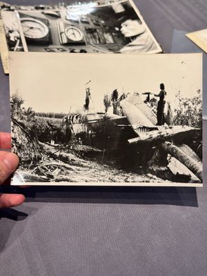 A collection of 19 photographs from the Vietnam War, taken by various press photographers, 3rd quarter 20th C. — foto 4
