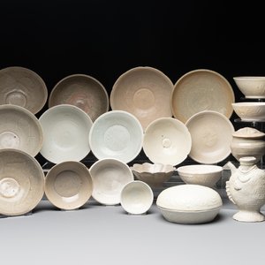 A collection of 20 Chinese monochrome wares, Song/Ming — photo 1