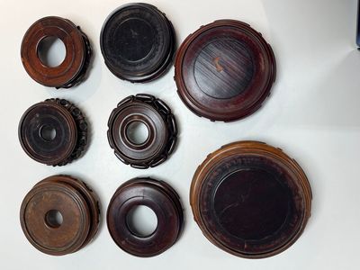 A collection of 20 Chinese wooden stands, 19/20th C. — photo 3