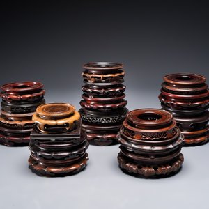 A collection of 20 Chinese wooden stands, 19/20th C. — photo 1