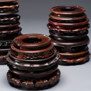 A collection of 20 Chinese wooden stands, 19/20th C. — photo 4