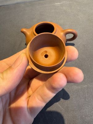 A collection of 20 Chinese Yixing stoneware teapots, 20th C. — photo 115