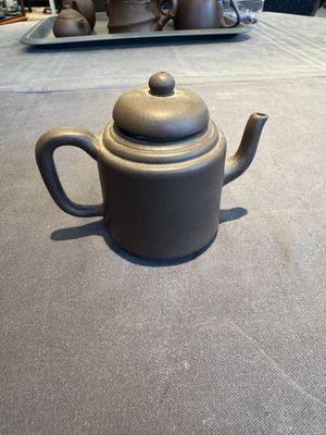 A collection of 20 Chinese Yixing stoneware teapots, 20th C. — photo 120