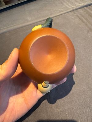 A collection of 20 Chinese Yixing stoneware teapots, 20th C. — photo 149