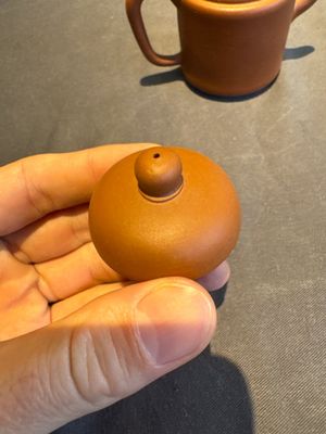 A collection of 20 Chinese Yixing stoneware teapots, 20th C. — photo 151