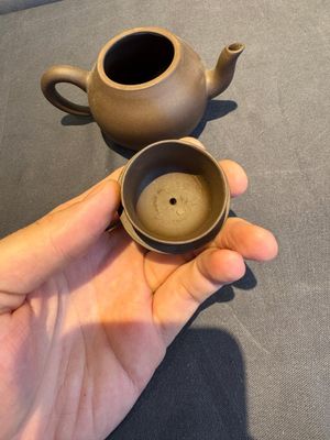 A collection of 20 Chinese Yixing stoneware teapots, 20th C. — photo 21