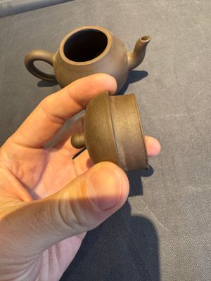 A collection of 20 Chinese Yixing stoneware teapots, 20th C. — photo 22